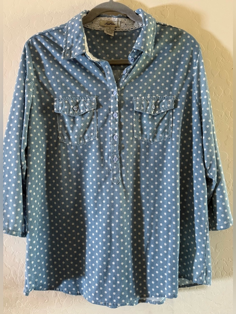 Love Potion, XL, blue and white polka dot blouse